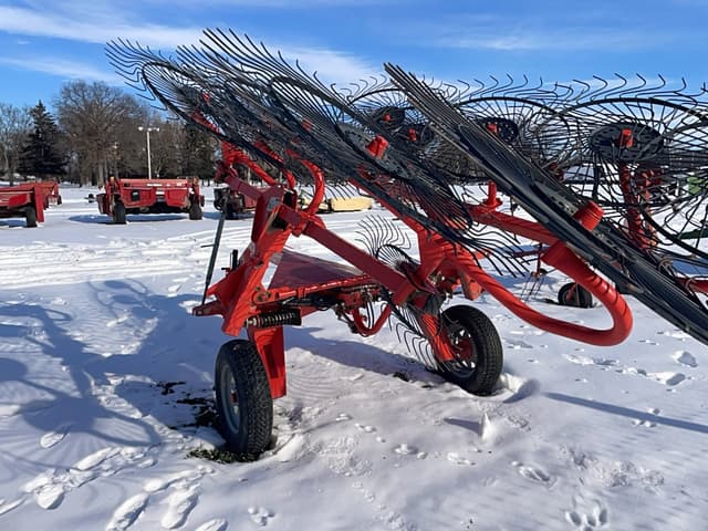 Image of Kuhn SR110 equipment image 3