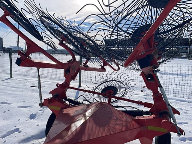 Image of Kuhn SR110 equipment image 2