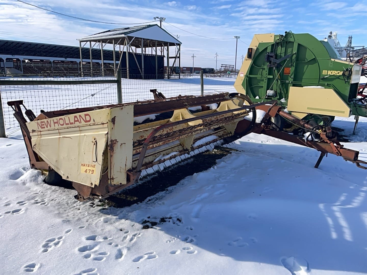 New Holland 479 Equipment Image0