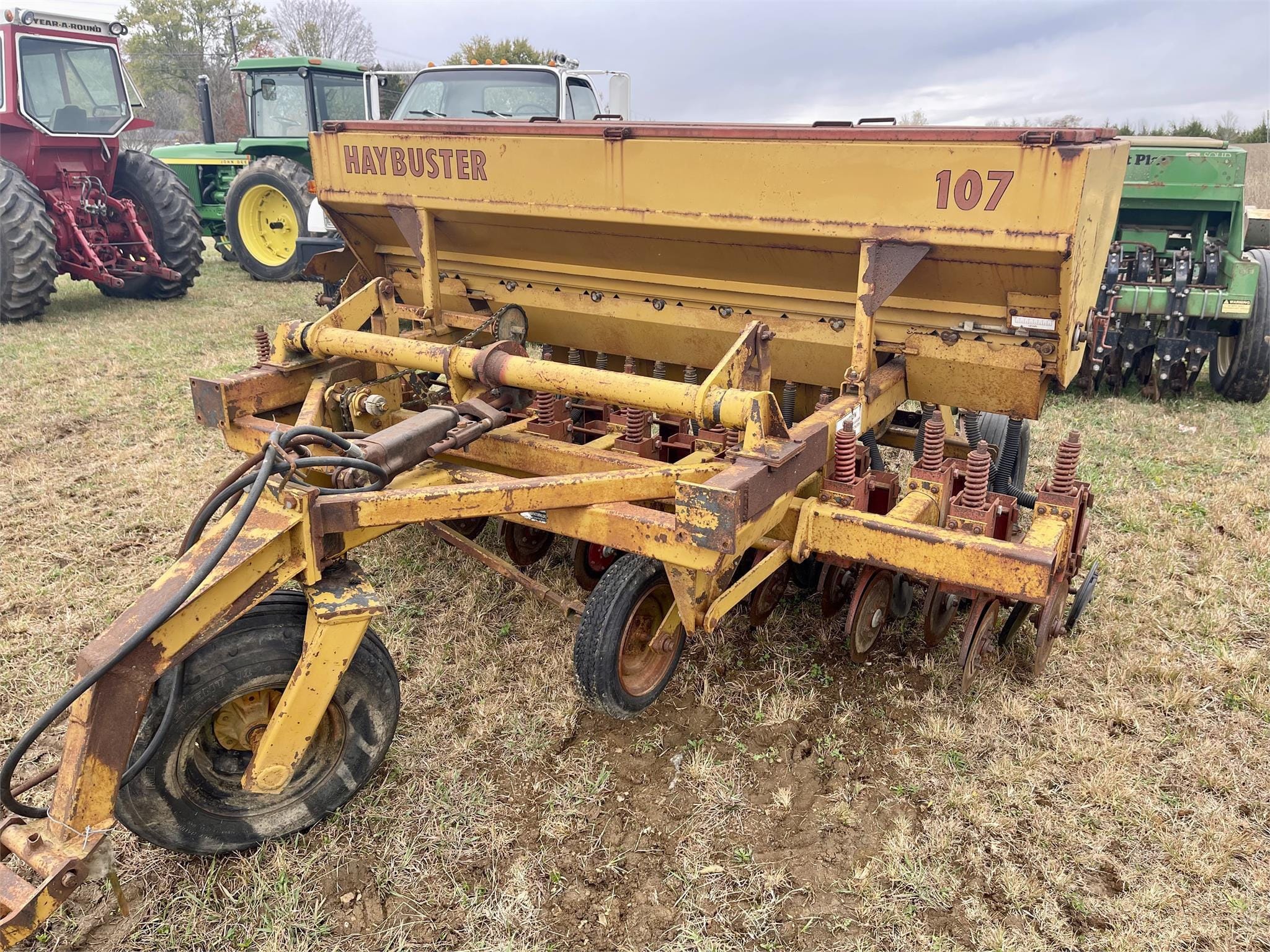 Haybuster 107 Equipment Image0