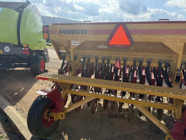 Image of Haybuster 107C equipment image 1