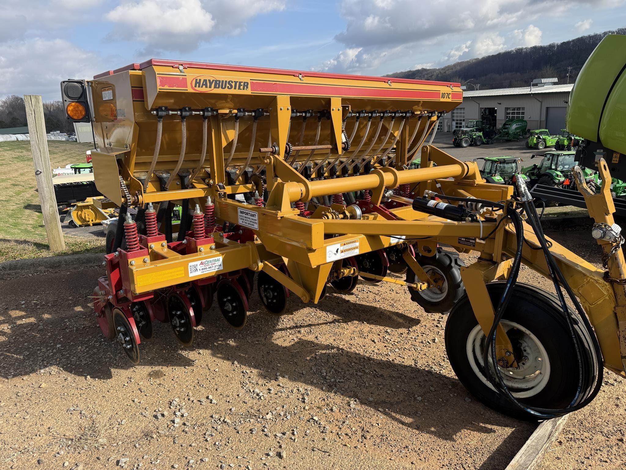 Haybuster 107C Equipment Image0