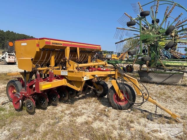 Image of Haybuster 107C equipment image 4