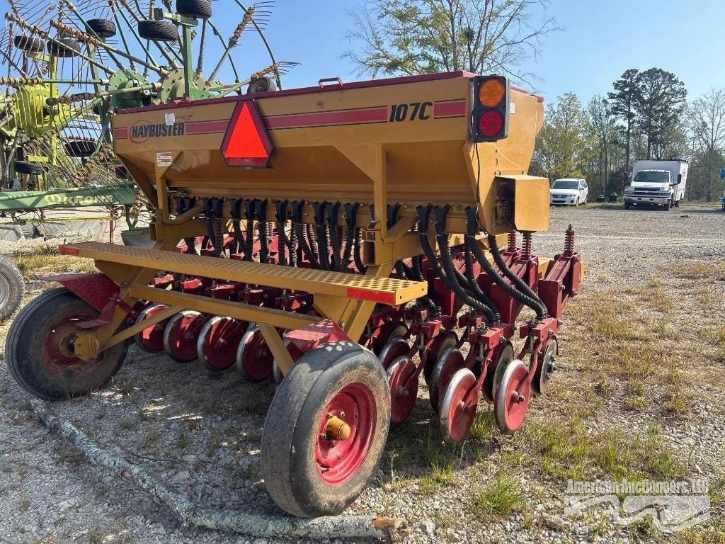 Haybuster 107C Equipment Image0