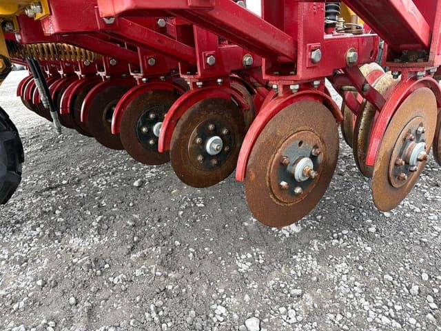 Image of Haybuster 107C equipment image 2