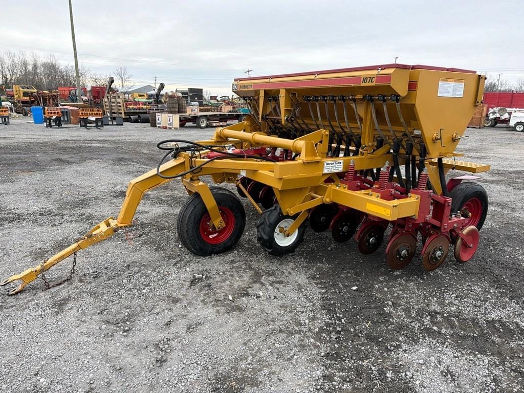 Haybuster 107C Equipment Image0