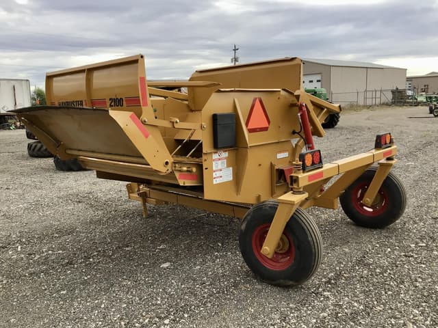 Image of Haybuster 2100 equipment image 4