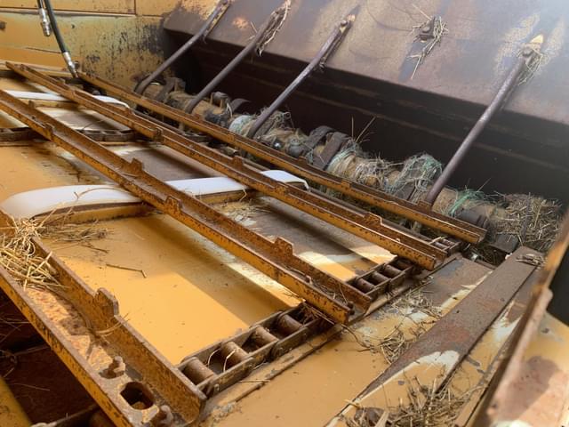 Image of Haybuster 2100 equipment image 4