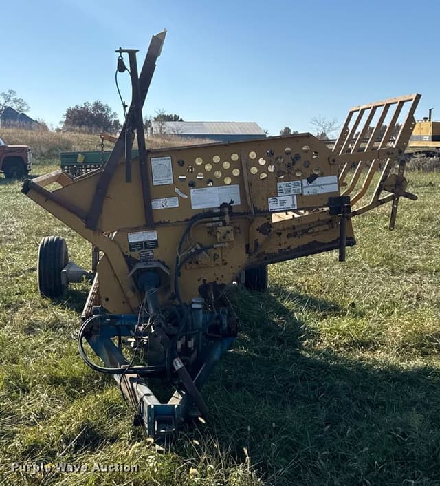 Image of Haybuster 256 equipment image 1