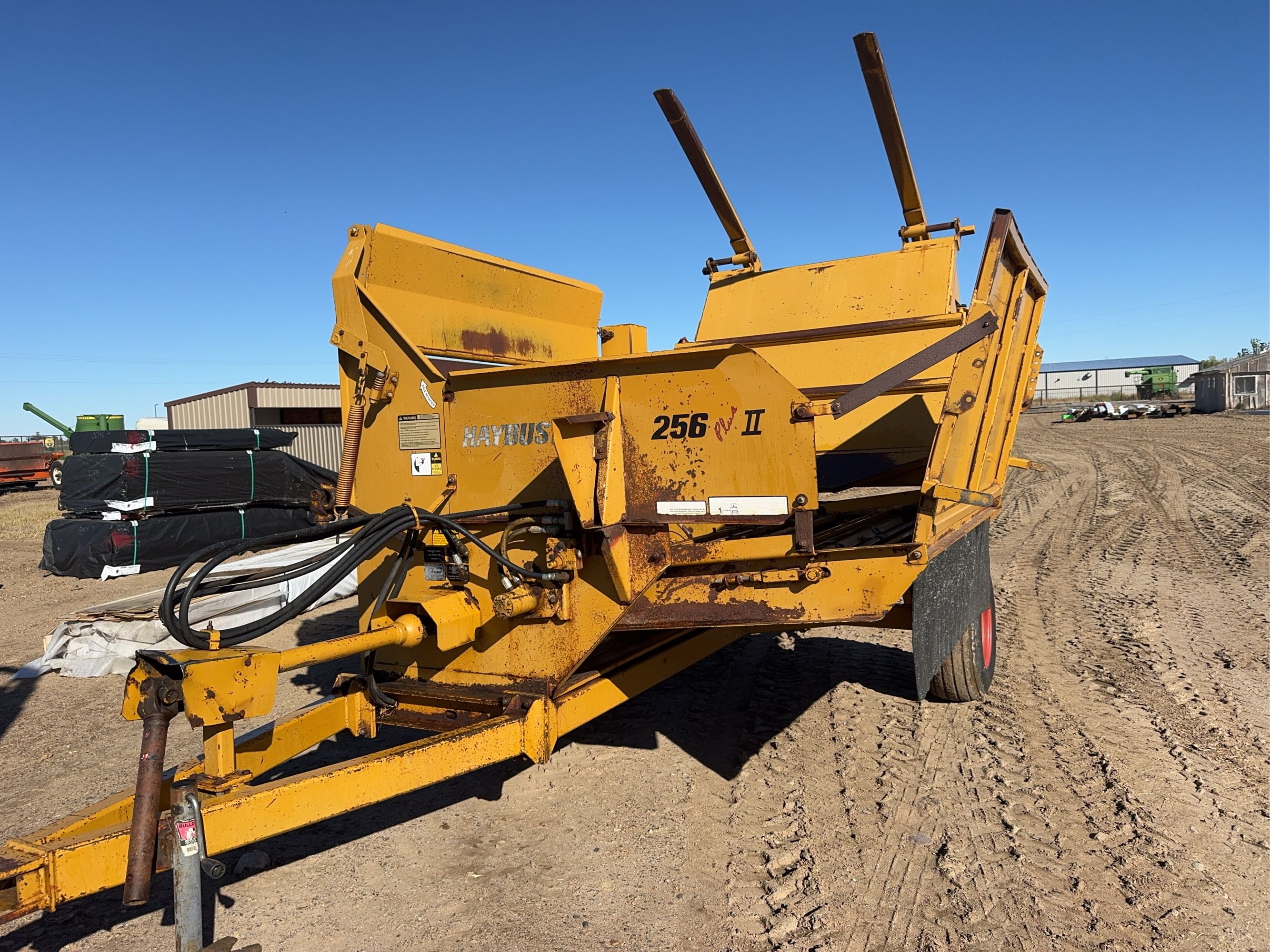 Haybuster 256 Plus II Equipment Image0
