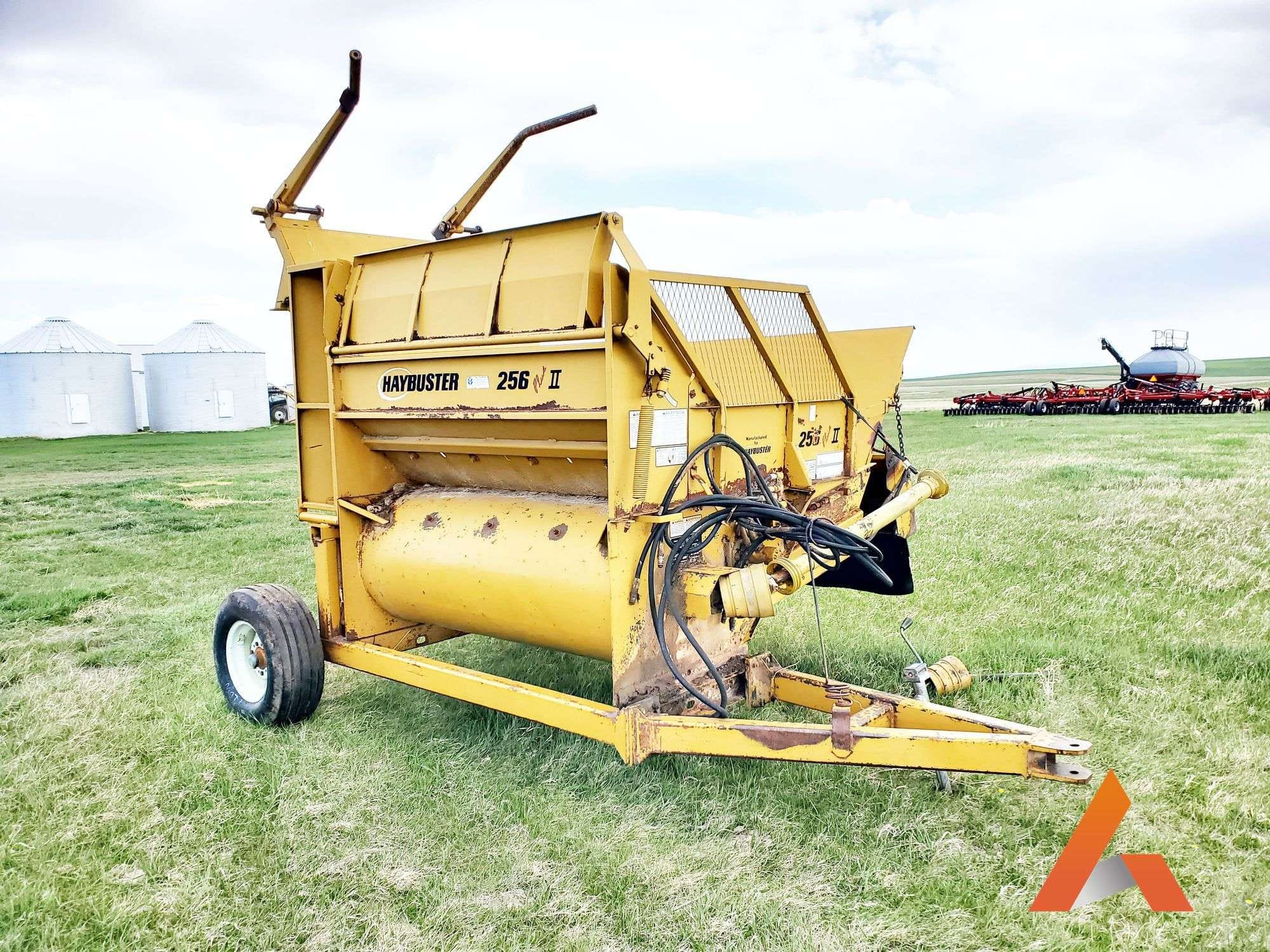 Haybuster 256 Plus II Equipment Image0