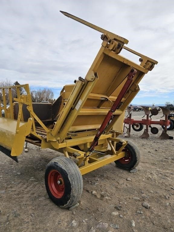 Image of Haybuster 256 Plus II equipment image 4