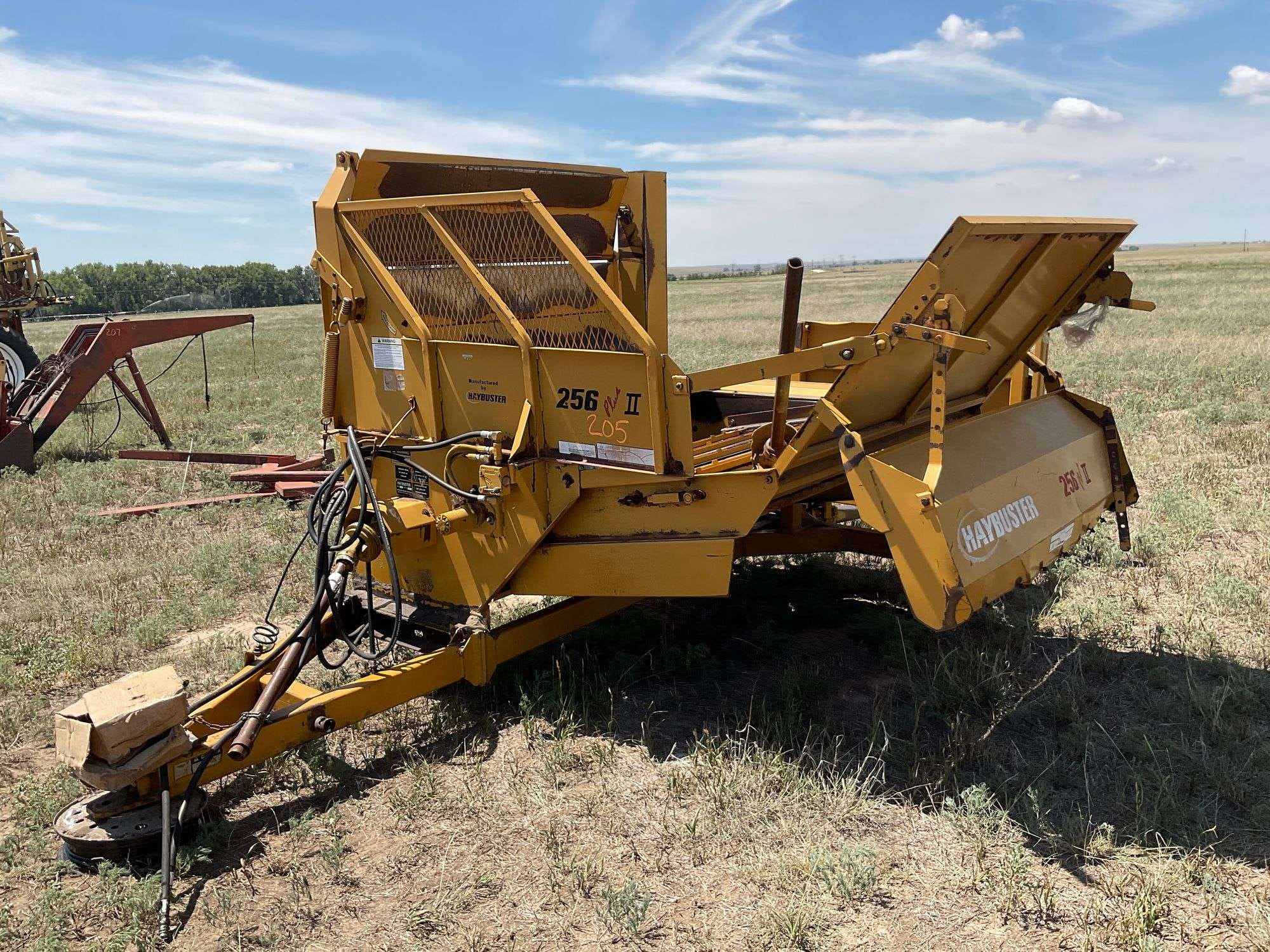 Haybuster 256 Plus II Equipment Image0