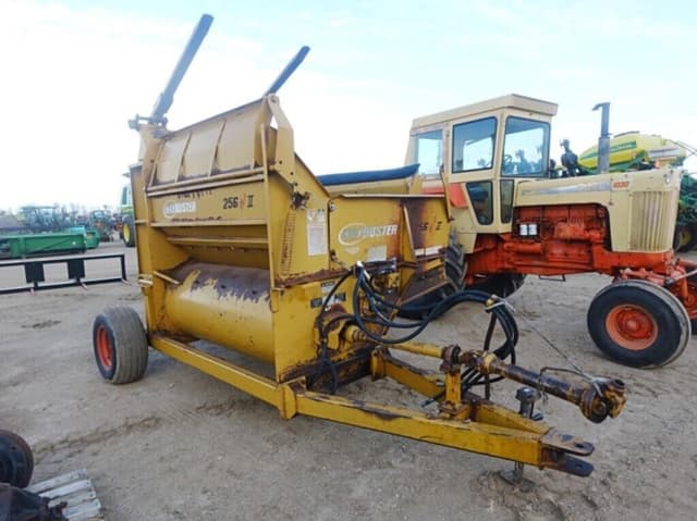 Image of Haybuster 256 Plus II equipment image 1