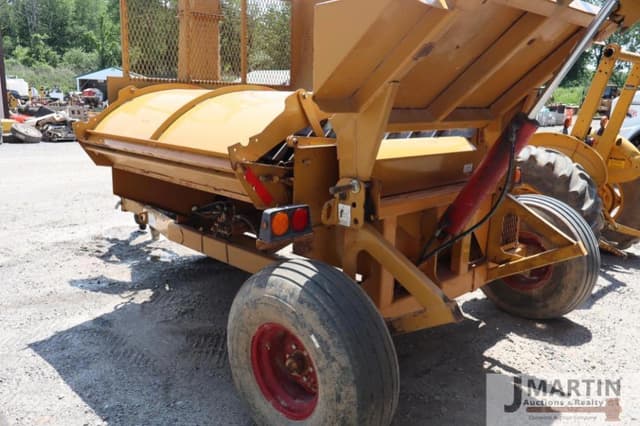 Image of Haybuster 2564 equipment image 3