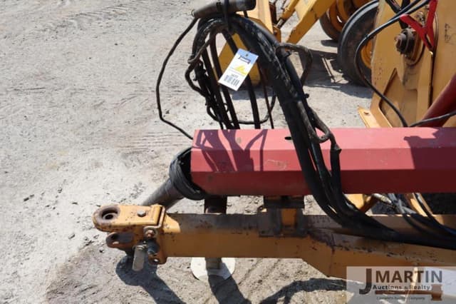 Image of Haybuster 2564 equipment image 4