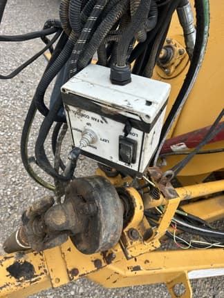 Image of Haybuster 2564 equipment image 4