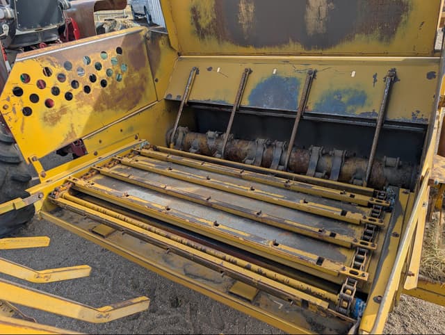 Image of Haybuster 256 equipment image 2