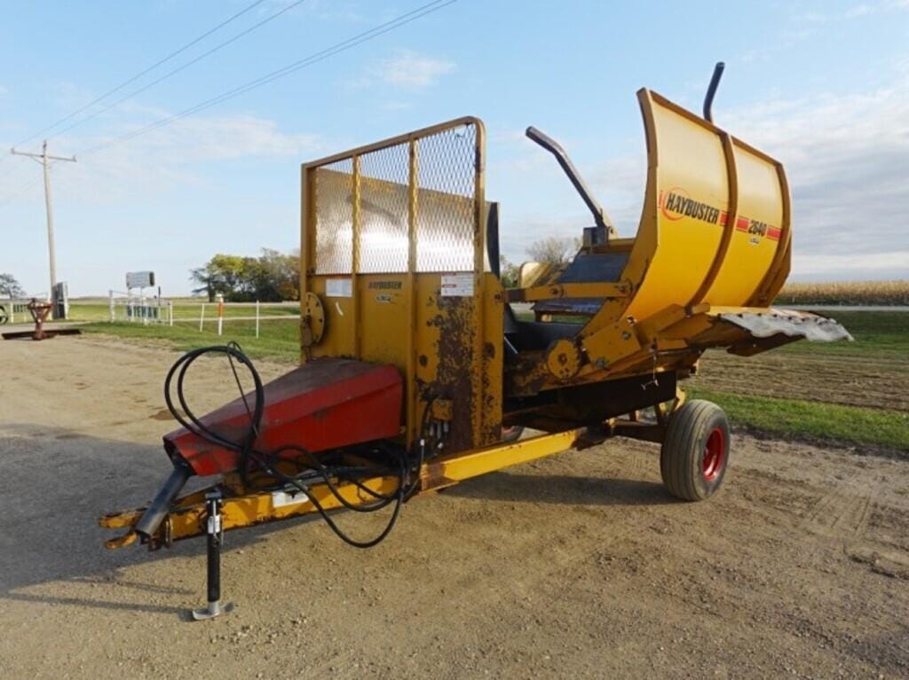 Haybuster 2640 Equipment Image0