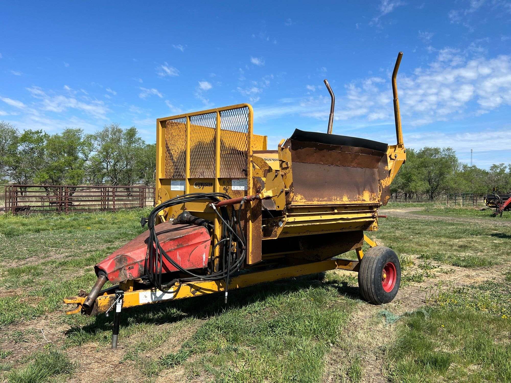 Haybuster 2640 Equipment Image0