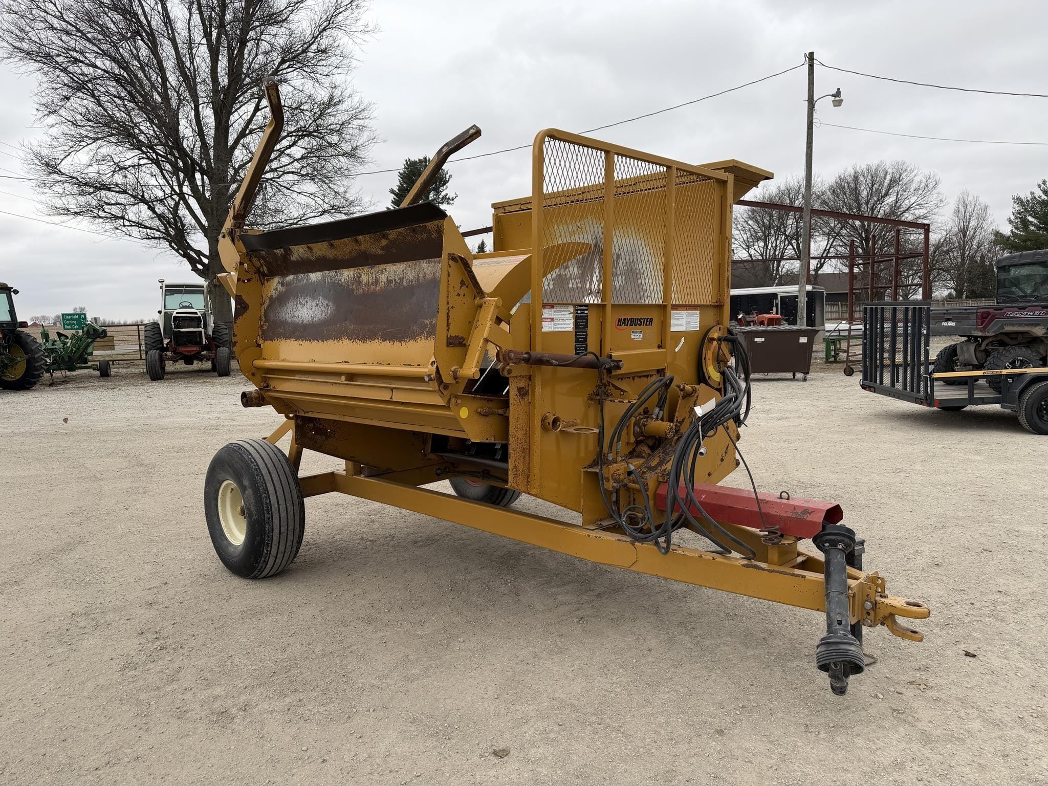 Haybuster 2650 Equipment Image0