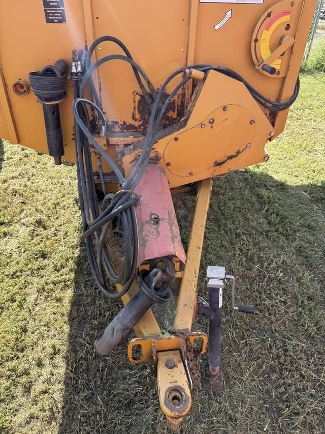 Image of Haybuster 2650 equipment image 4