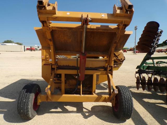 Image of Haybuster 2650 equipment image 4
