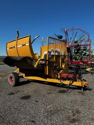 Image of Haybuster 2650 equipment image 1