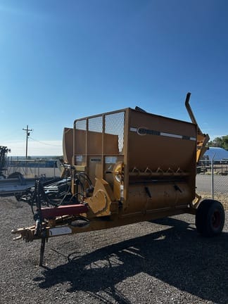 2004 Haybuster 2650 Equipment Image0