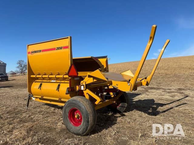 Image of Haybuster 2650 equipment image 2