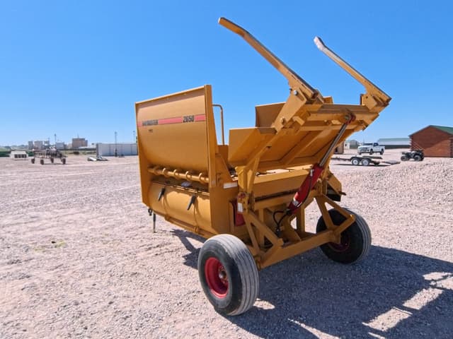 Image of Haybuster 2650 equipment image 2