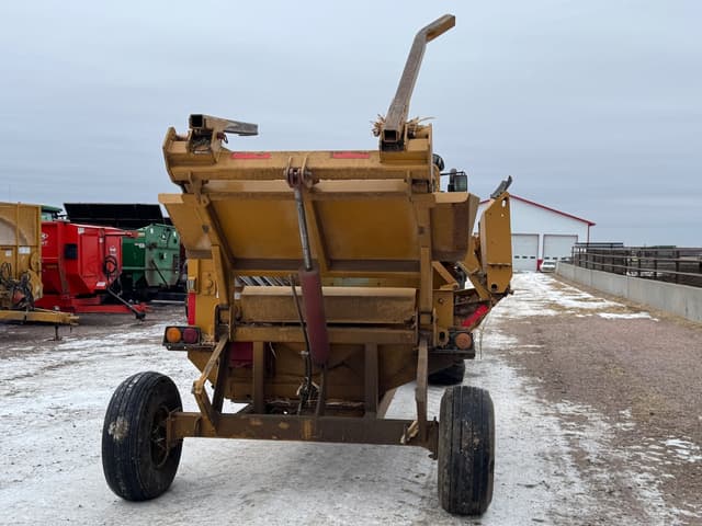 Image of Haybuster 2650 equipment image 3