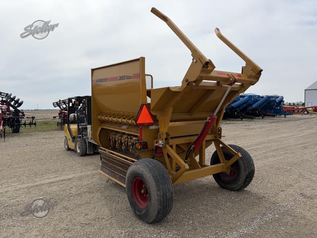 Image of Haybuster 2655 equipment image 3