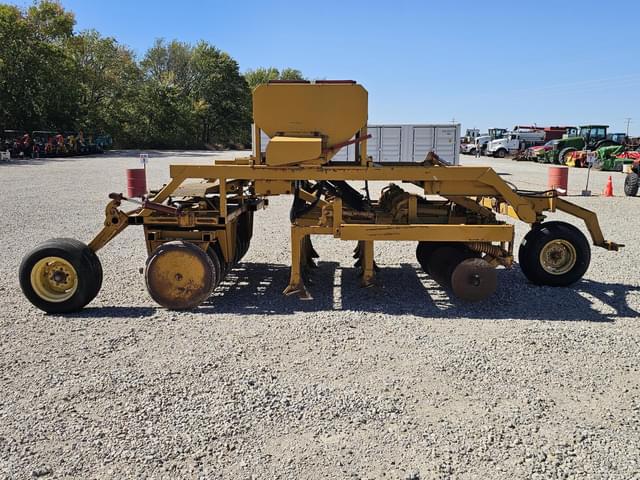 Image of Haybuster 8000 equipment image 1