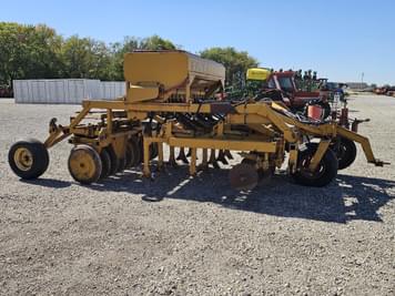 Main image Haybuster 8000