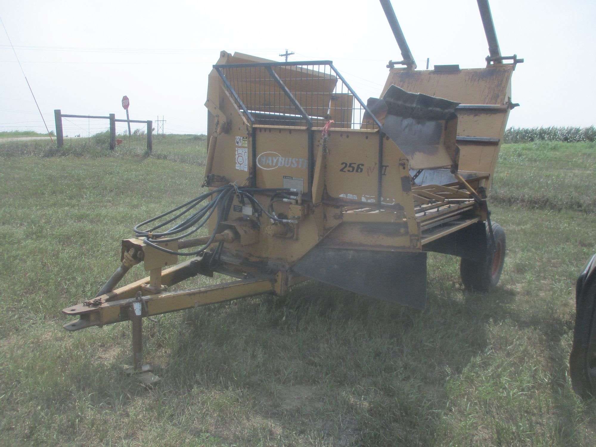 Haybuster 256 Equipment Image0
