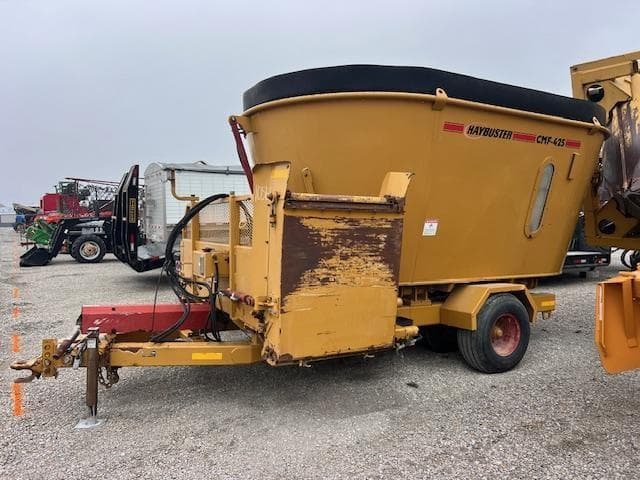 Image of Haybuster CMF-425 equipment image 1
