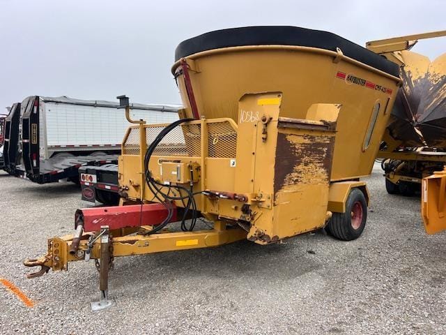 Haybuster CMF-425 Equipment Image0