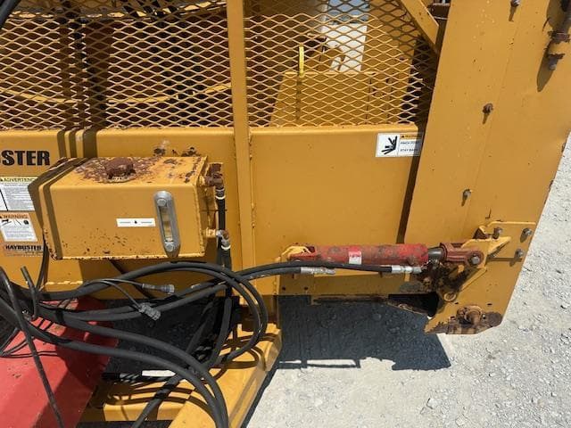 Image of Haybuster CMF-425 equipment image 4