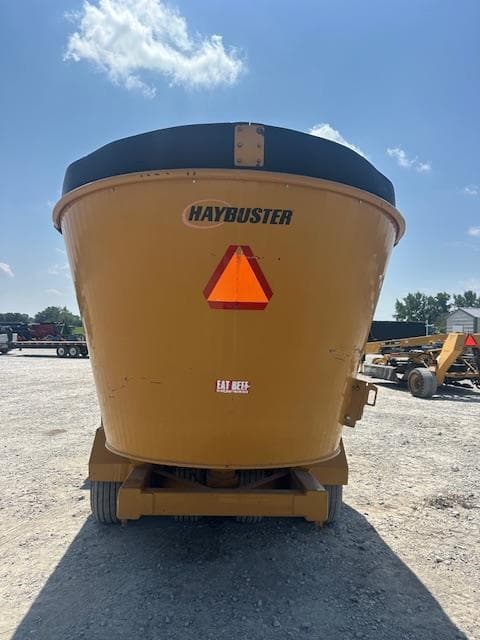 Image of Haybuster CMF-425 equipment image 3