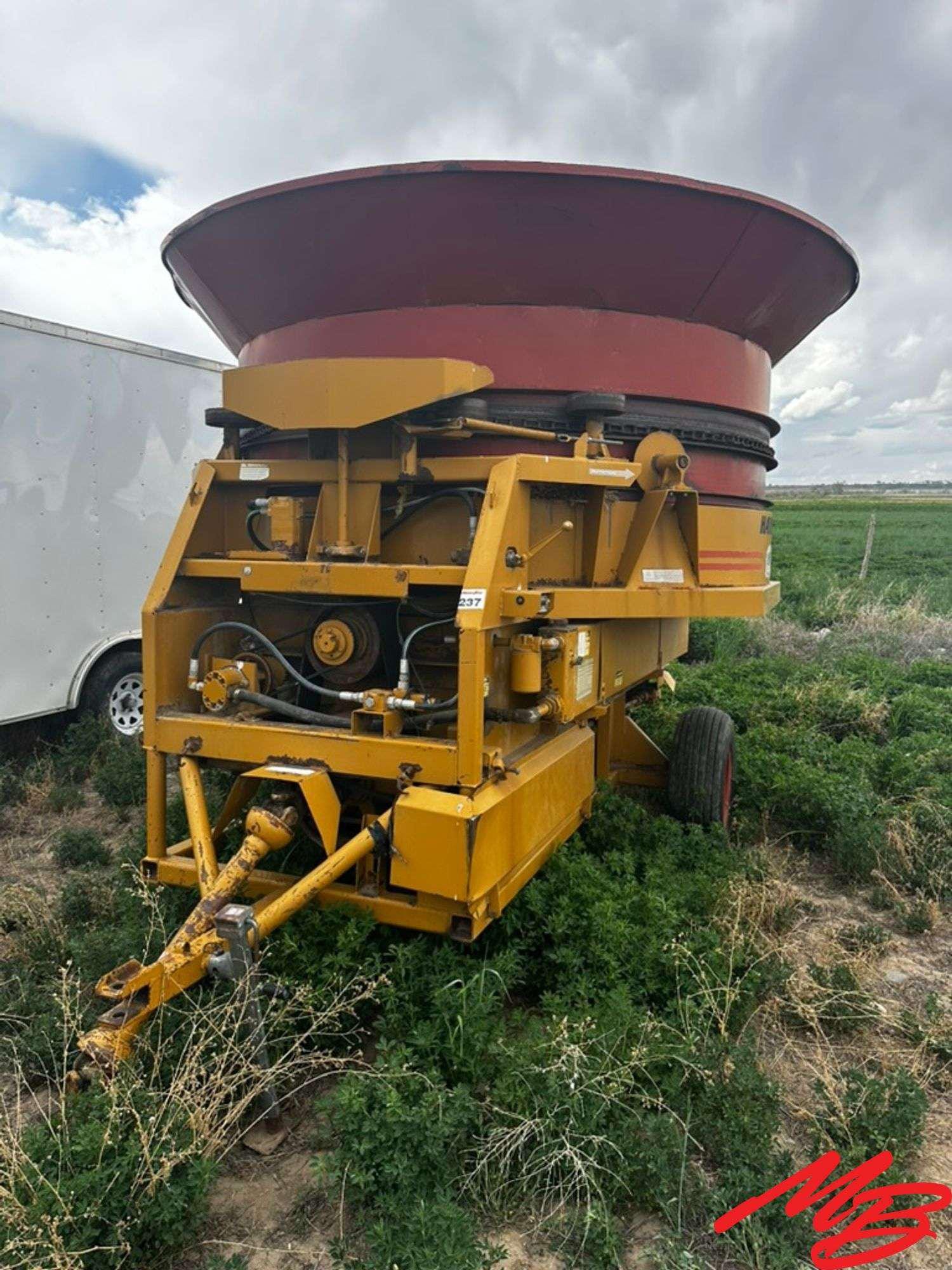 Main image Haybuster H1000