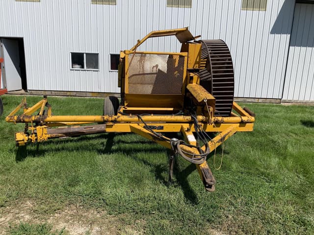 Image of Haybuster H106 equipment image 3