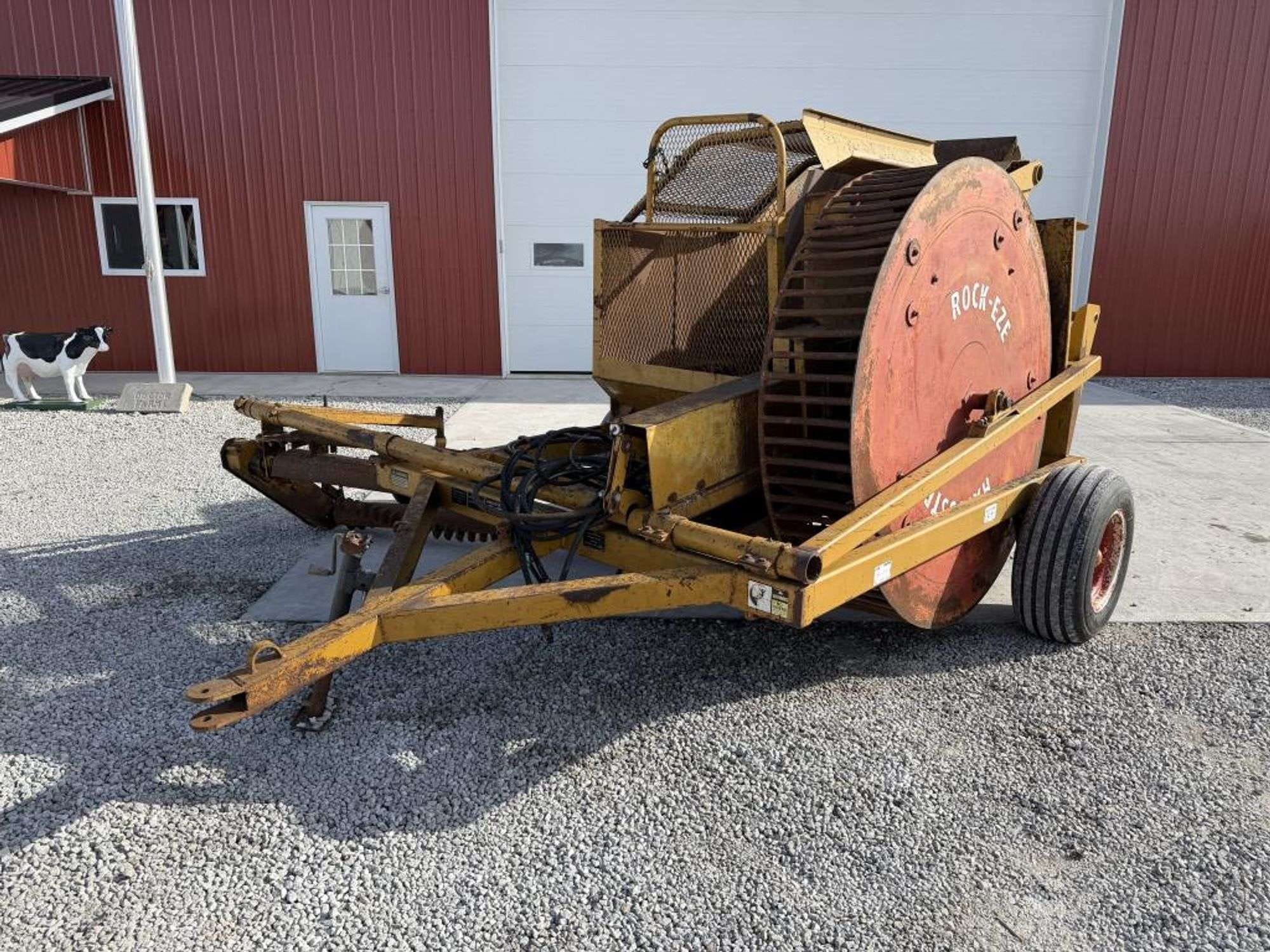 Haybuster H106 Equipment Image0