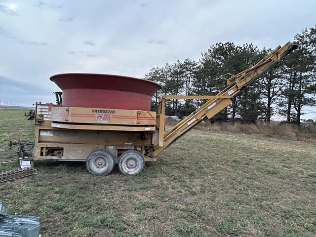 Image of Haybuster H-1100 equipment image 1