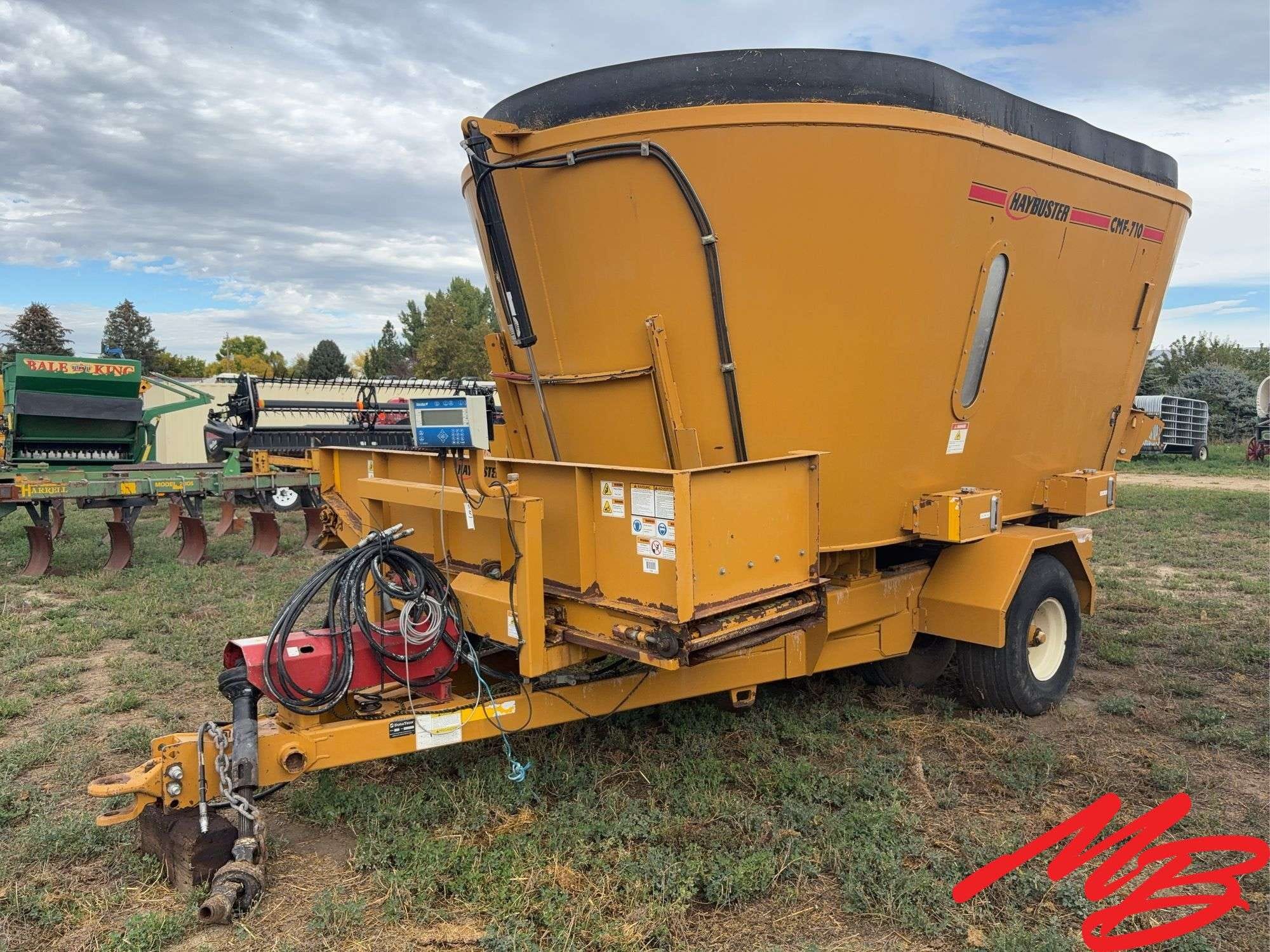 Haybuster CMF-710 Equipment Image0