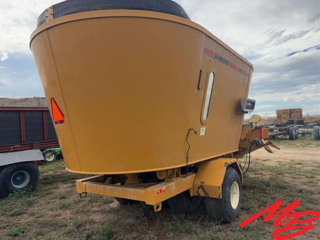 Image of Haybuster CMF-710 equipment image 4