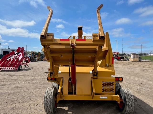Image of Haybuster 2574 equipment image 4