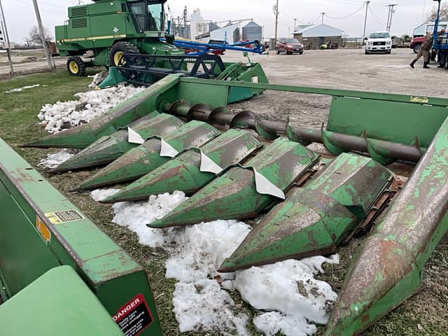 Image of John Deere 630 equipment image 3