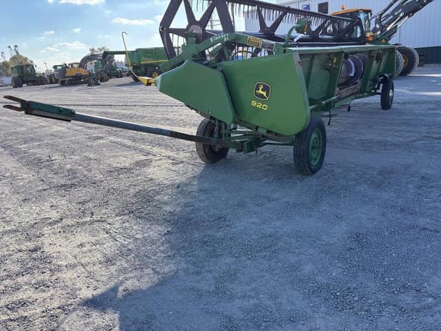 Image of John Deere 920 equipment image 1