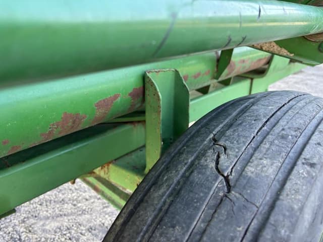 Image of John Deere 920 equipment image 3